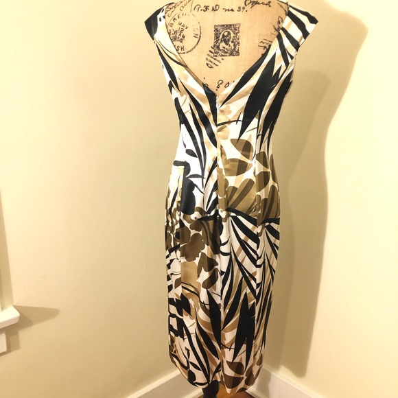 🛑 SOLD! 🛑 Maggy London faux wrap dress - Picture 4 of 8